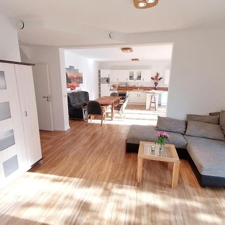85 Qm Wohnung Pauluste Mit Terasse Und Garten 罗斯托克 外观 照片