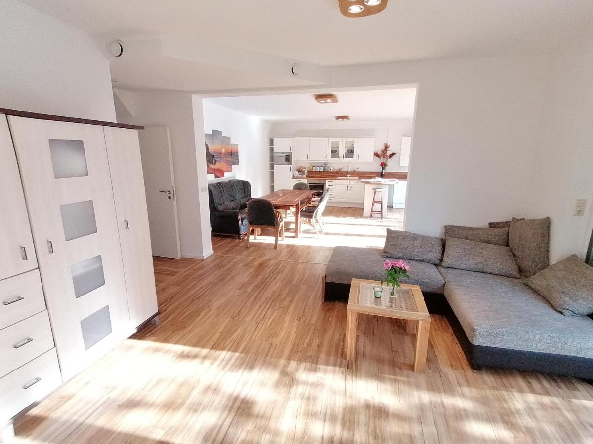 85 Qm Wohnung Pauluste Mit Terasse Und Garten 罗斯托克 外观 照片