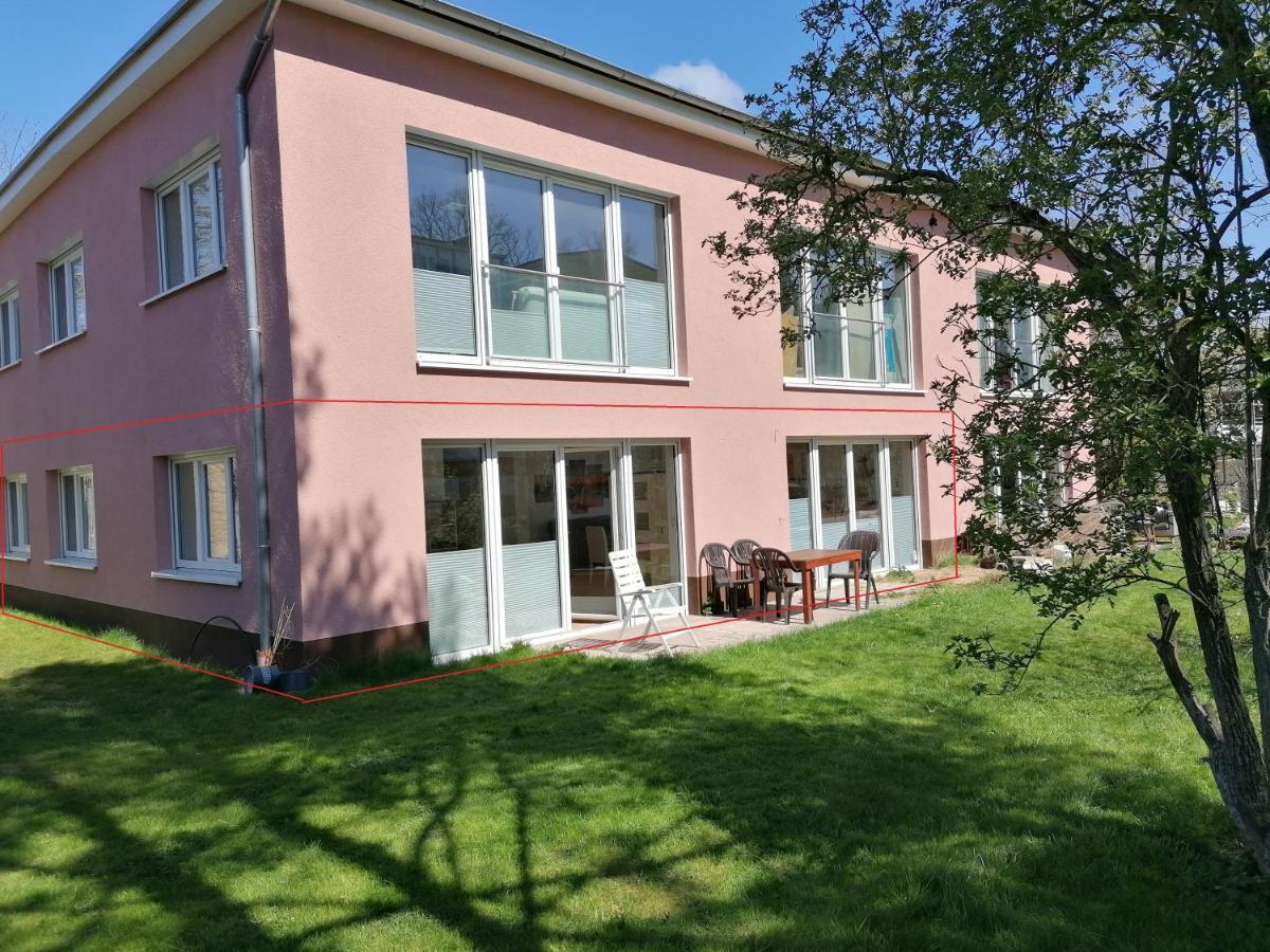 85 Qm Wohnung Pauluste Mit Terasse Und Garten 罗斯托克 外观 照片