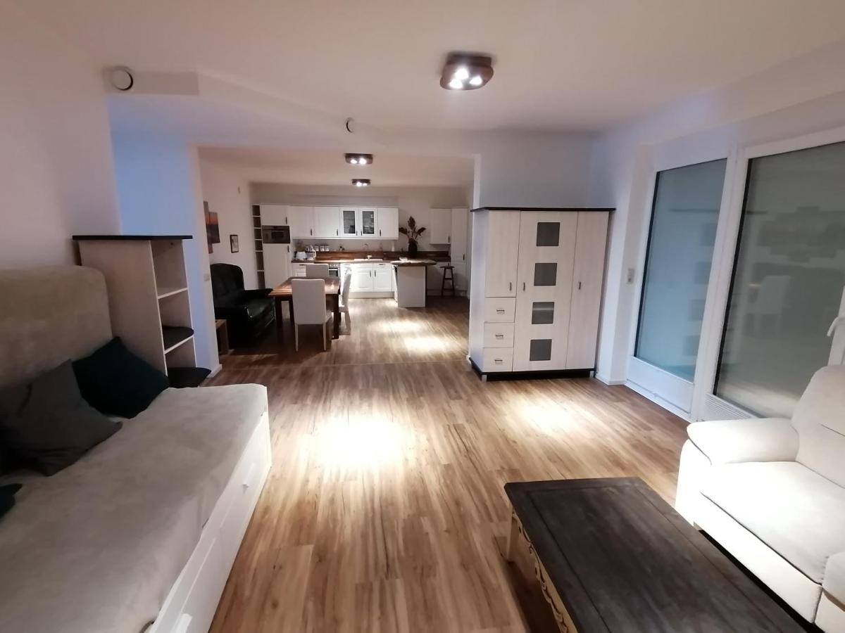 85 Qm Wohnung Pauluste Mit Terasse Und Garten 罗斯托克 外观 照片